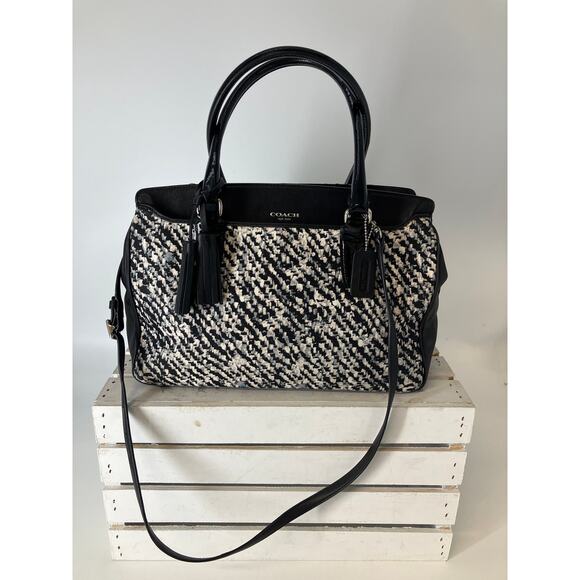 COACH 25811 BLACK, WHITE PRINT CANVAS, LEATHER SHOULDER BAG - Picture 2 of 16